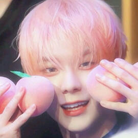 cloud , any prns + terms . pansexual sub . multi .